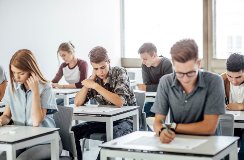 Why engaging a high school tutor for your senior student is a great idea right now